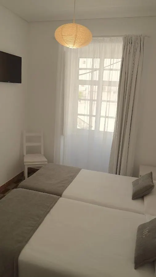 펜션 Monte Gordo Guest House